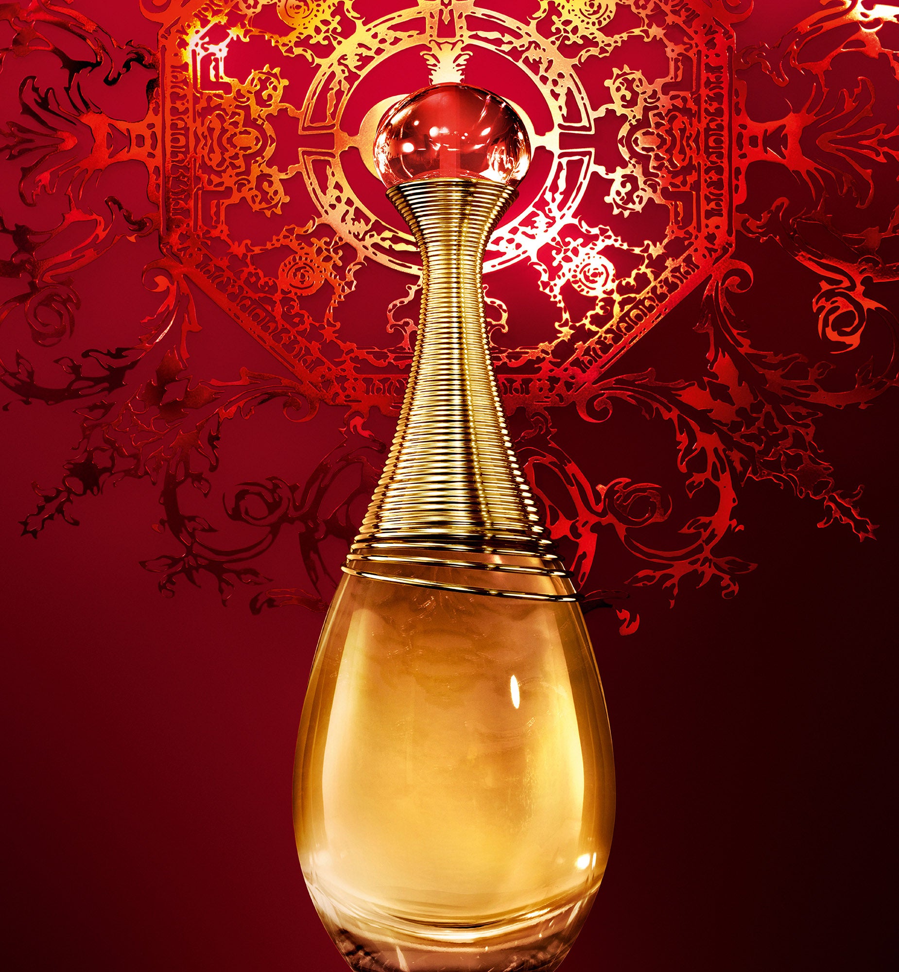 น้ำหอม J’ADORE EAU DE PARFUM—Eau de parfum—น้ำหอมจาดอร์ ที่รวบรวมกลิ่นดอกไม้ที่สวยที่สุดจากทั่วทุกมุมโลก