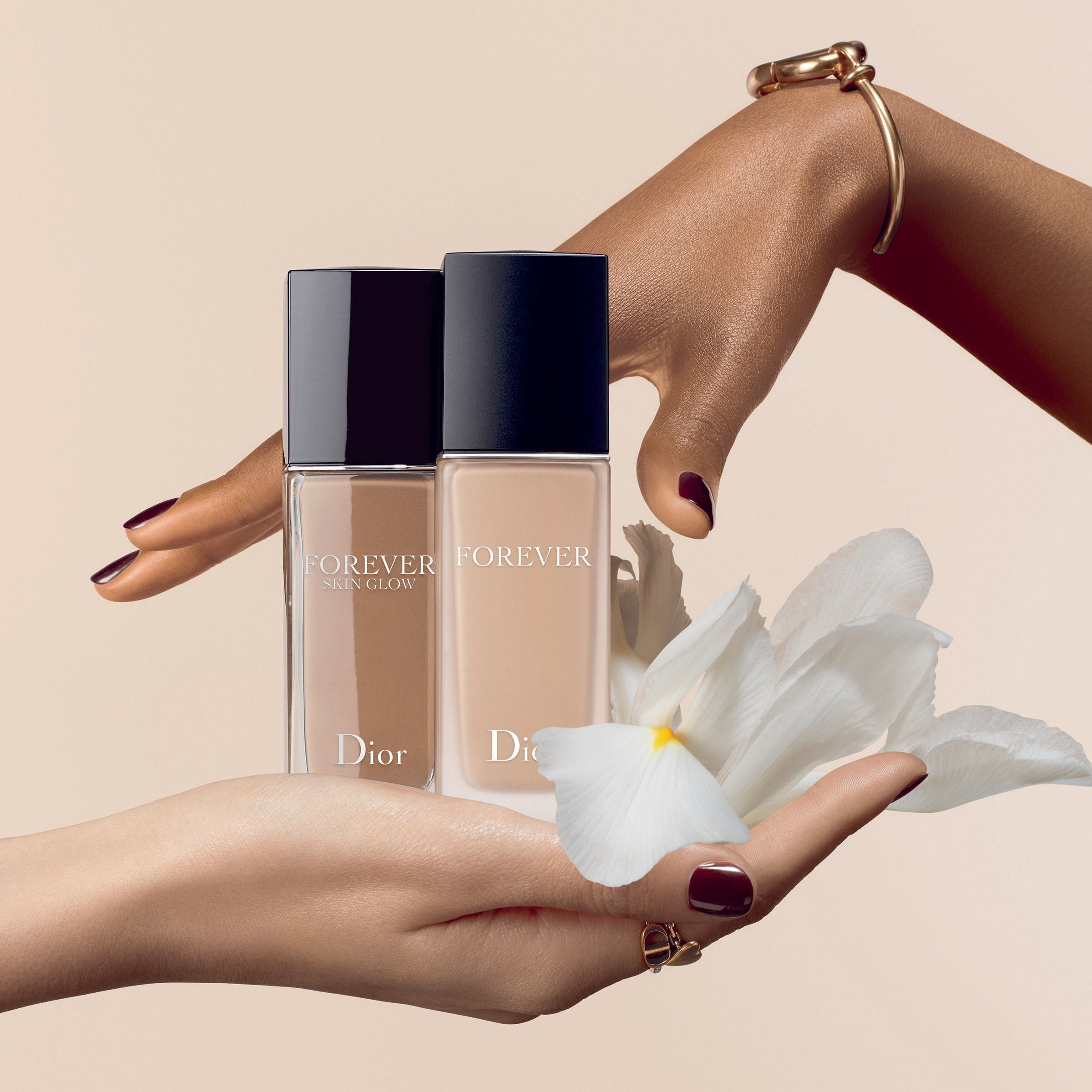 DIOR FOREVER—Clean Matte Foundation - Long Wear - No Transfer - Concentrated Floral Skincare—Clean Matte Foundation - Long Wear - No Transfer - Concentrated Floral Skincare